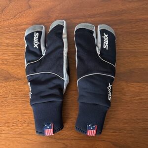 Swix Men's Black and Gray 3-Finger Ski Gloves